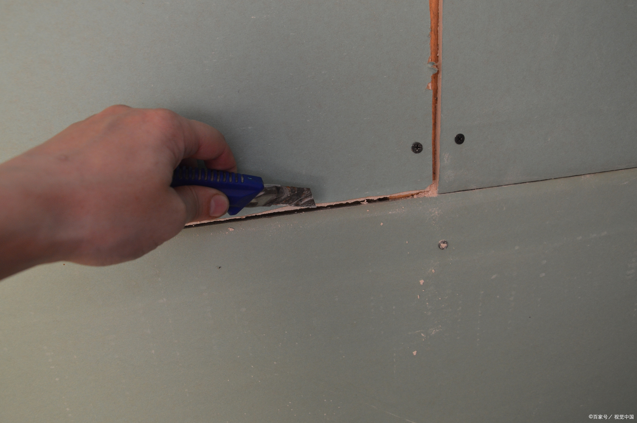 瓷砖空鼓胶水遇到地暖高温会有影响吗(瓷砖空鼓胶水遇到地暖高温会有影响吗为什么)